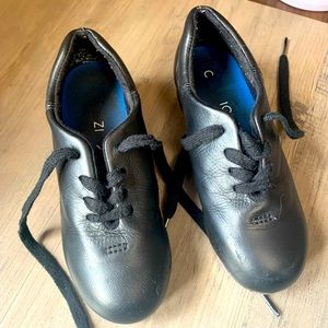 Capezio Split Sole Black Tap Shoes; Size 13.5